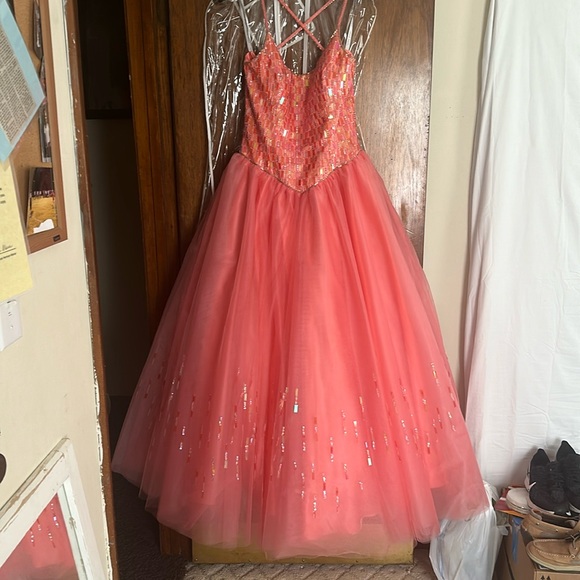 Formal Prom Dress - Picture 1 of 9
